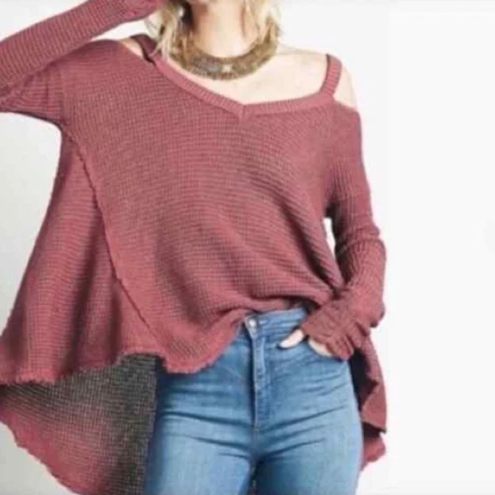 Free People sweater maroon Knit Sweater with Frayed Hem Sz XS EUC